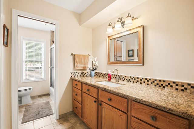 2807 Quail Hollow Drive, Missouri City, TX 77459