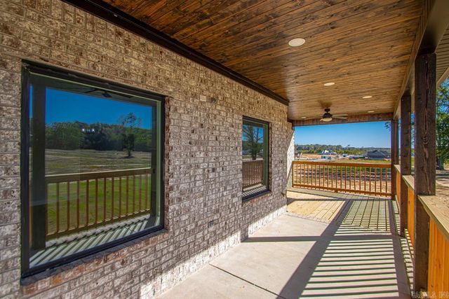 1001 Duke Drive, Bauxite, AR 72011