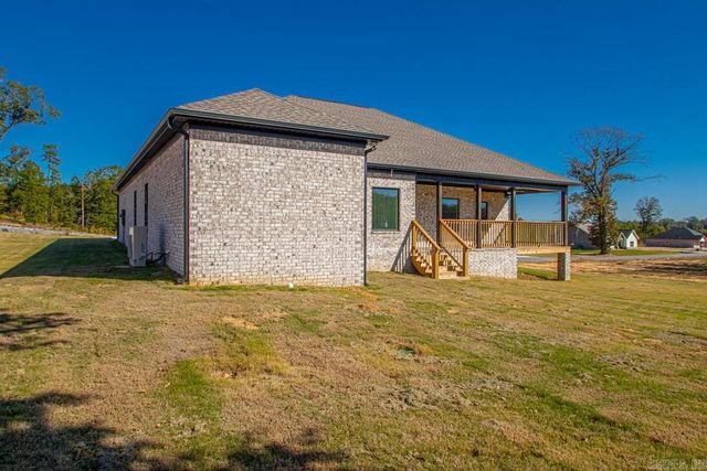 1001 Duke Drive, Bauxite, AR 72011