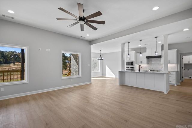 1001 Duke Drive, Bauxite, AR 72011