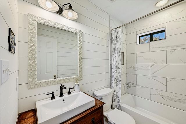 12 Deer Ridge RD, Wimberley, TX 78676