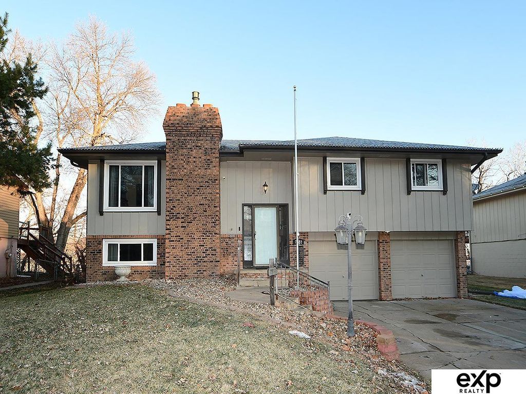 7522 Washington Street, Ralston, NE 68127