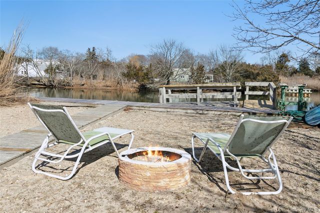 20 Mitchell Road, Westhampton Beach, NY 11978