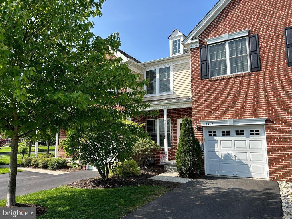 2296 S WHITTMORE ST, Furlong, PA 18925