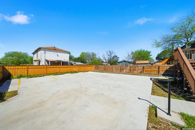 2819 S PINE ST, San Antonio, TX 78210