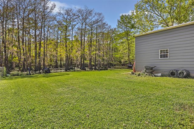 218 Waterfall Drive, Huffman, TX 77336