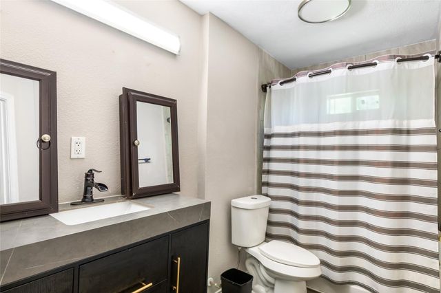 218 Waterfall Drive, Huffman, TX 77336