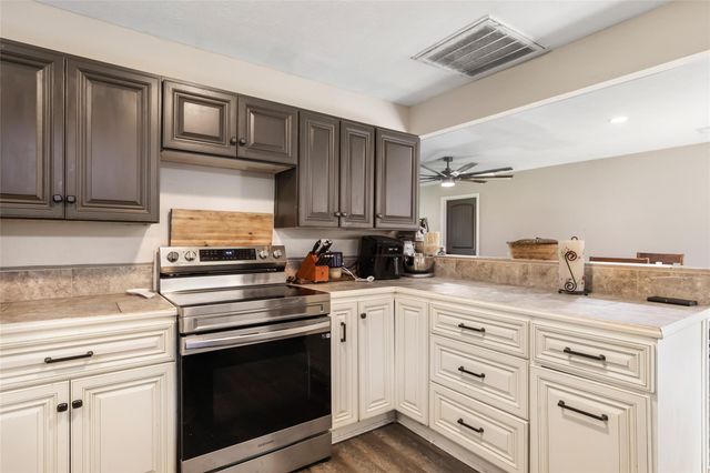 218 Waterfall Drive, Huffman, TX 77336