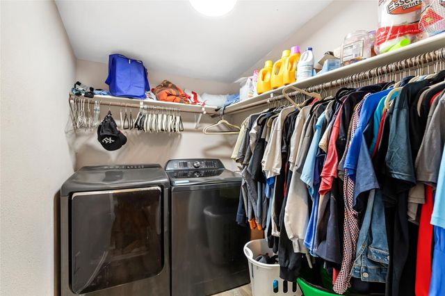 218 Waterfall Drive, Huffman, TX 77336