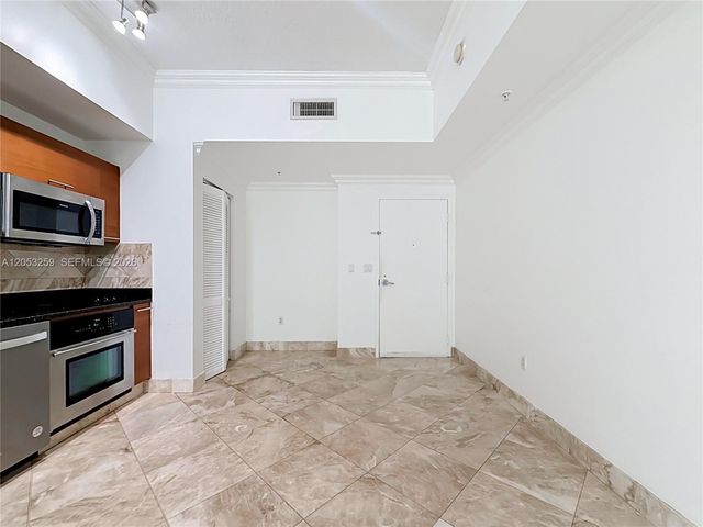3470 E Coast Ave H0907, Miami, FL 33137