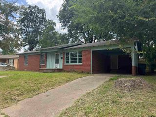 1725 S Mahon Ave, Tyler, TX 75701