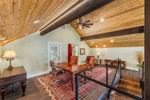 3609 Peninsular DR, Marble Falls, TX 78654