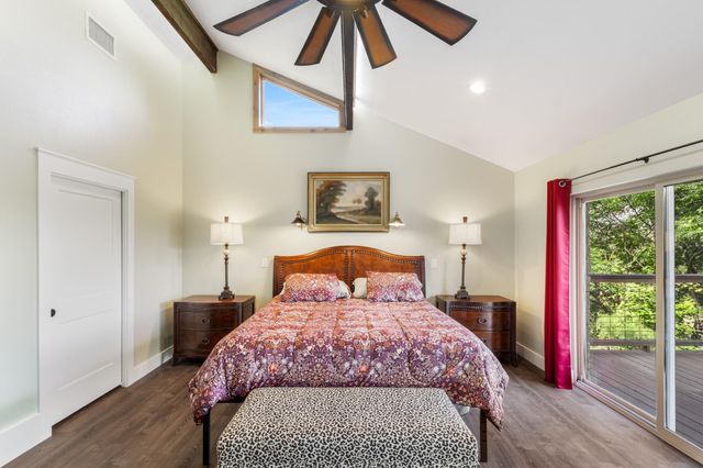 3609 Peninsular DR, Marble Falls, TX 78654