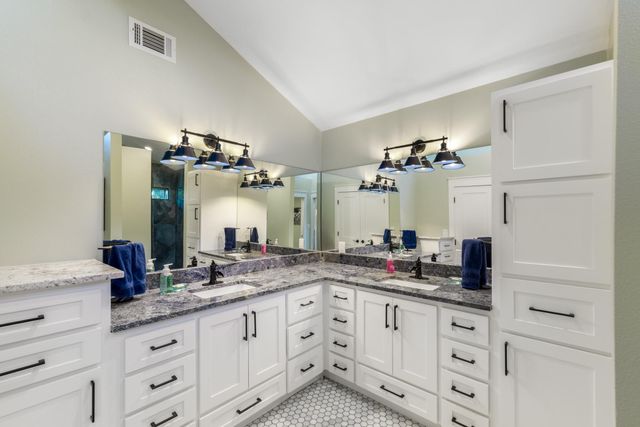 3609 Peninsular DR, Marble Falls, TX 78654