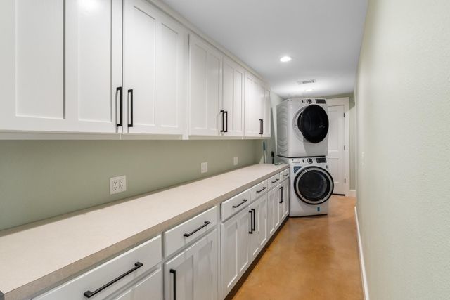 3609 Peninsular DR, Marble Falls, TX 78654
