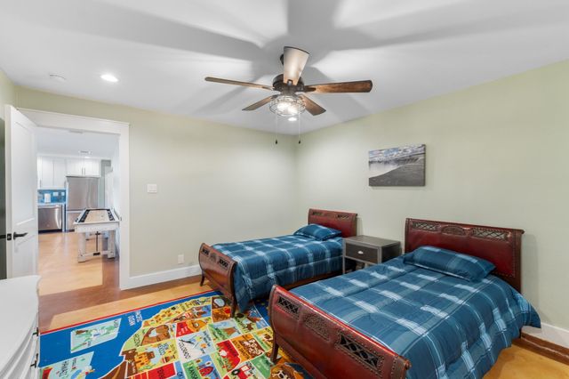 3609 Peninsular DR, Marble Falls, TX 78654