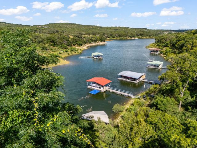 3609 Peninsular DR, Marble Falls, TX 78654