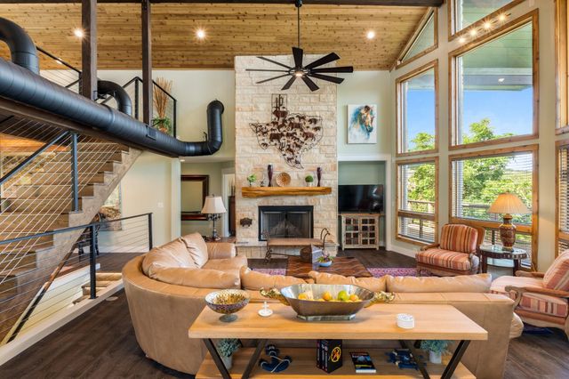 3609 Peninsular DR, Marble Falls, TX 78654