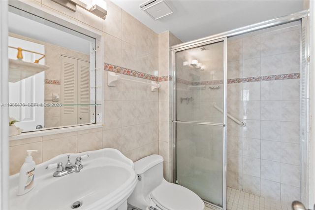 1301 NE Miami Gardens Drive 1424W, Miami, FL 33179