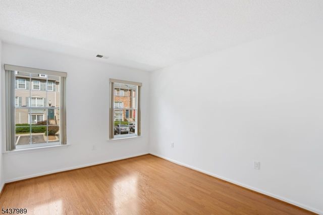 23 Boston Ct, Newark City, NJ 07103