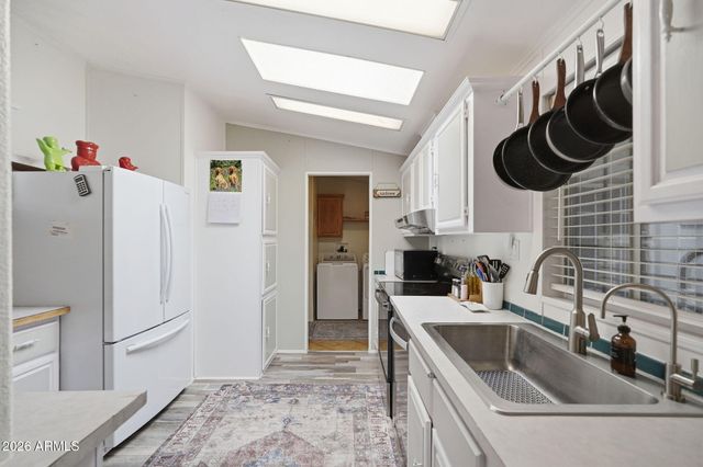 450 W Sunwest Drive 252, Casa Grande, AZ 85122