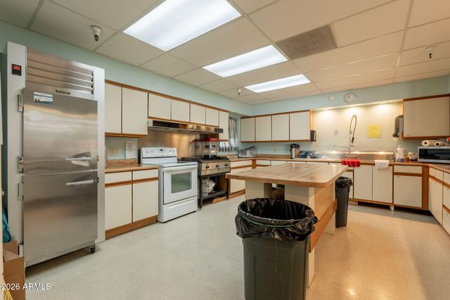 450 W Sunwest Drive 252, Casa Grande, AZ 85122