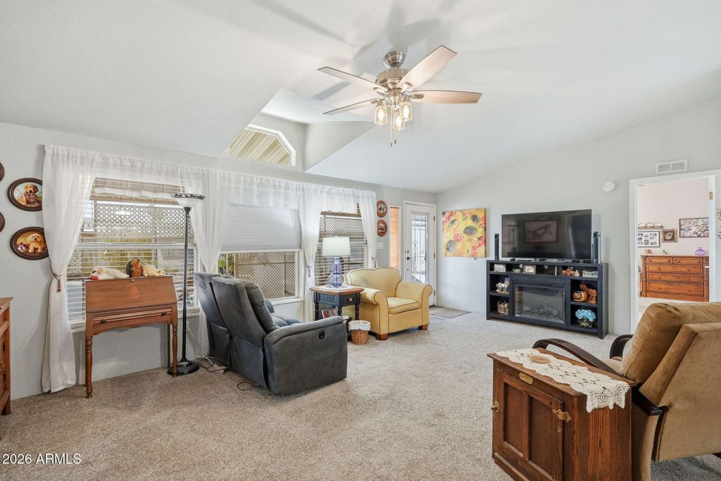450 W Sunwest Drive 252, Casa Grande, AZ 85122 — photo 4