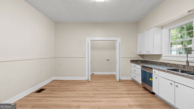 335 S McLin Street SW, Rome, GA 30161