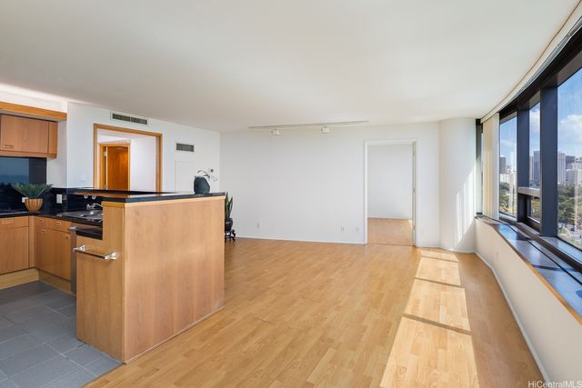 1330 Ala Moana Boulevard 904, Honolulu, HI 96814