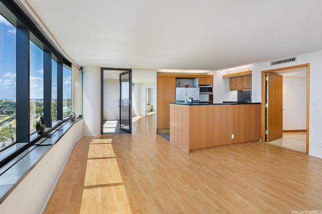 1330 Ala Moana Boulevard 904, Honolulu, HI 96814