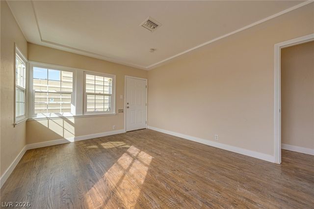 914 South 4th Street 2, Las Vegas, NV 89101