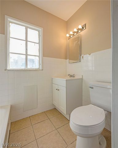 914 South 4th Street 2, Las Vegas, NV 89101