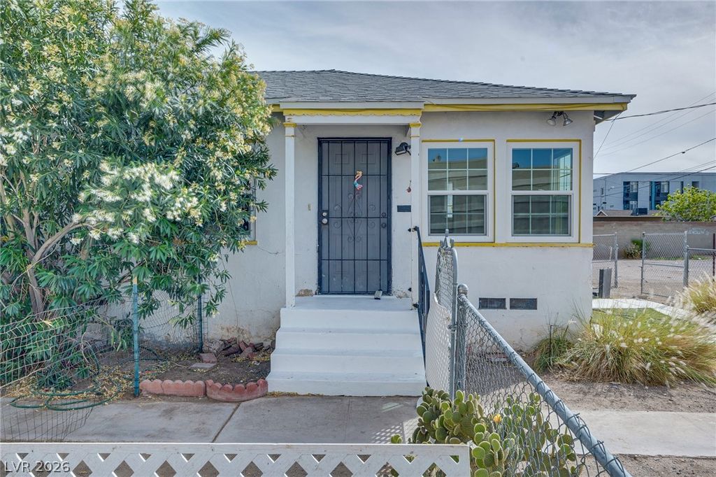 914 South 4th Street 2, Las Vegas, NV 89101
