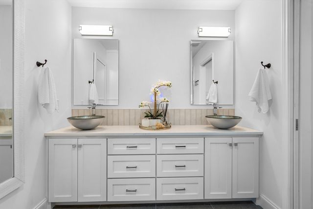 117 Modoc Trail, Lake Kiowa, TX 76240