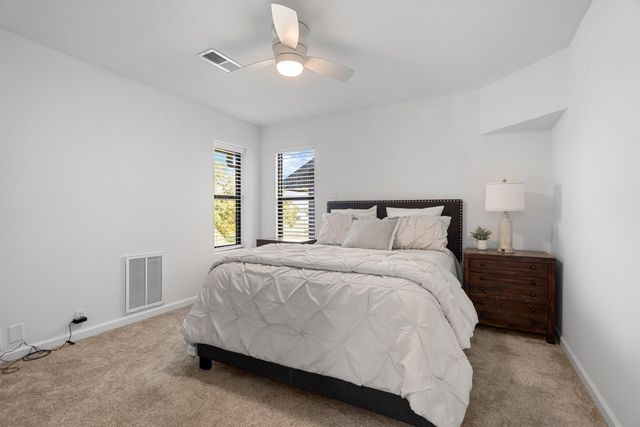 117 Modoc Trail, Lake Kiowa, TX 76240