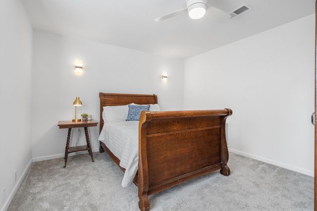 117 Modoc Trail, Lake Kiowa, TX 76240