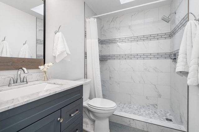 117 Modoc Trail, Lake Kiowa, TX 76240