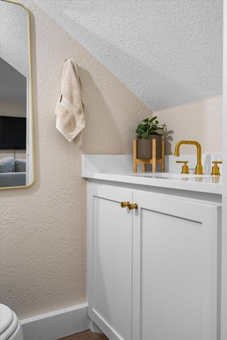 117 Modoc Trail, Lake Kiowa, TX 76240