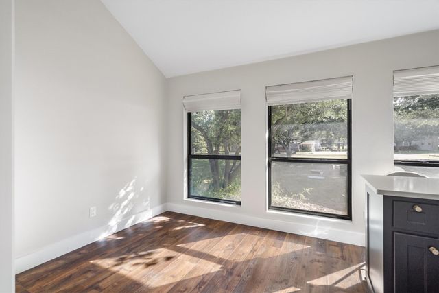 117 Modoc Trail, Lake Kiowa, TX 76240