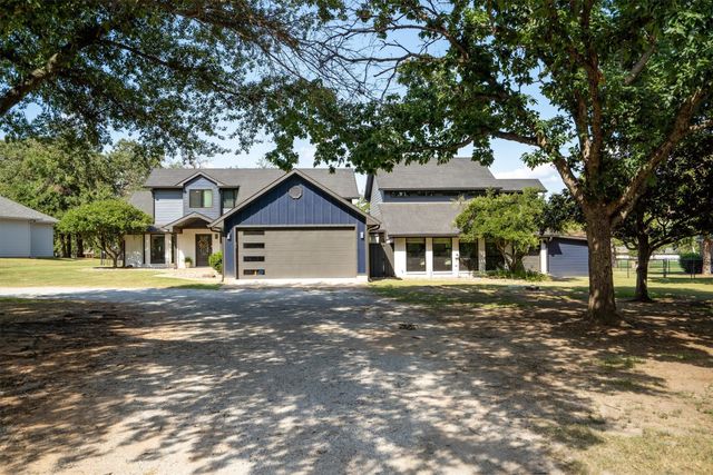 117 Modoc Trail, Lake Kiowa, TX 76240