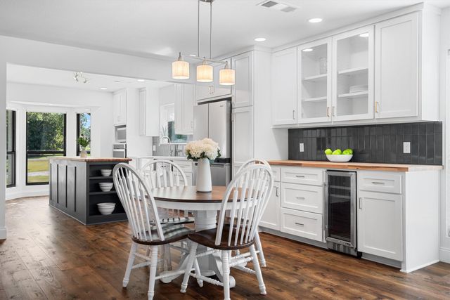 117 Modoc Trail, Lake Kiowa, TX 76240