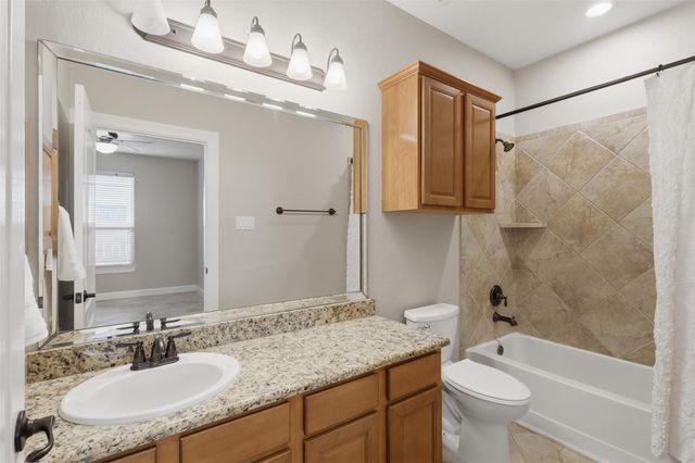721 Rufina Street, League City, TX 77573