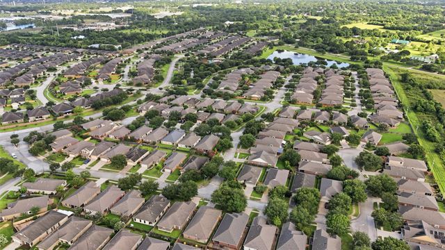 721 Rufina Street, League City, TX 77573