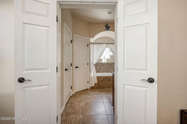 4660 Big Springs Street, Las Cruces, NM 88012