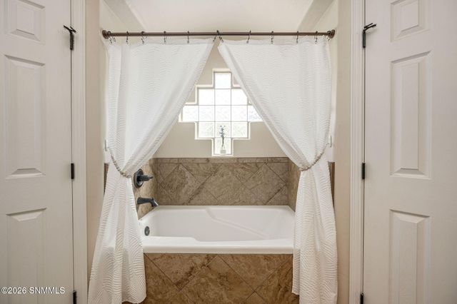 4660 Big Springs Street, Las Cruces, NM 88012