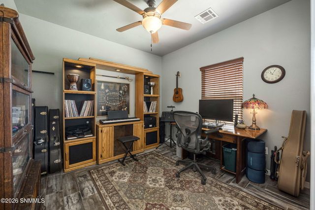 4660 Big Springs Street, Las Cruces, NM 88012