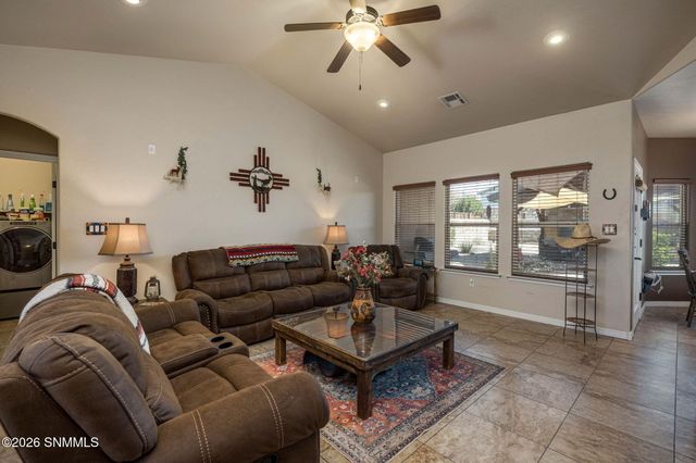 4660 Big Springs Street, Las Cruces, NM 88012