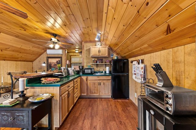 129 Wren Court, Copperhill, TN 37317