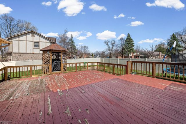 20281 Bannister Way Way, Clinton Twp, MI 48038