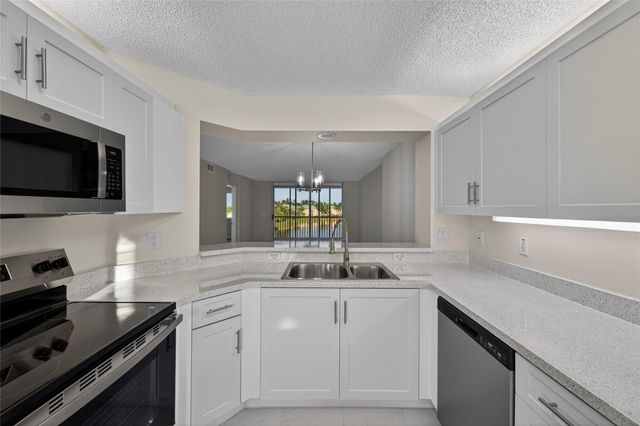 7882 Trent Dr 310, Tamarac, FL 33321